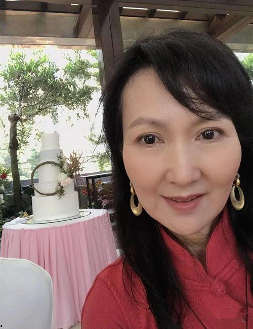 娱乐吃瓜酱养女,揭秘养女生活日常